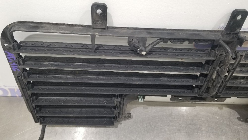 18 CHEVY SILVERADO 1500 6.2L AIR SHUTTER ASSEMBLY