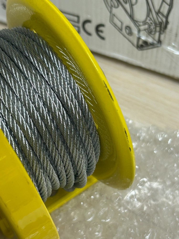 Yellow Two-Way Self Locking Heavy Duty Hand Winch 1200LBS