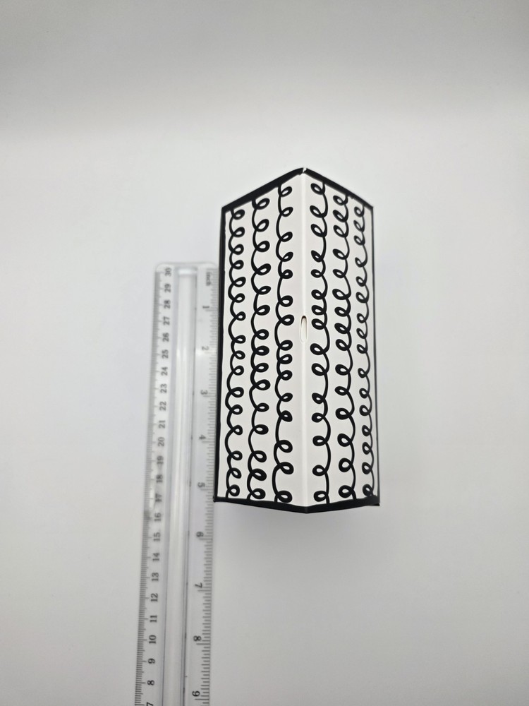 16 Adorable Black & White Miniature House Gift Boxes