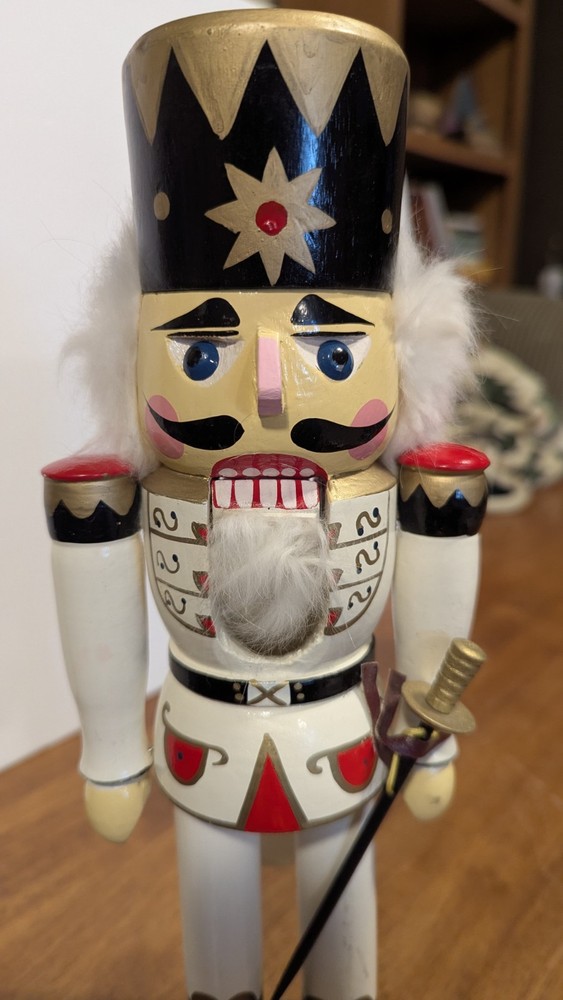 Nutcracker 13 Inch White Soldier