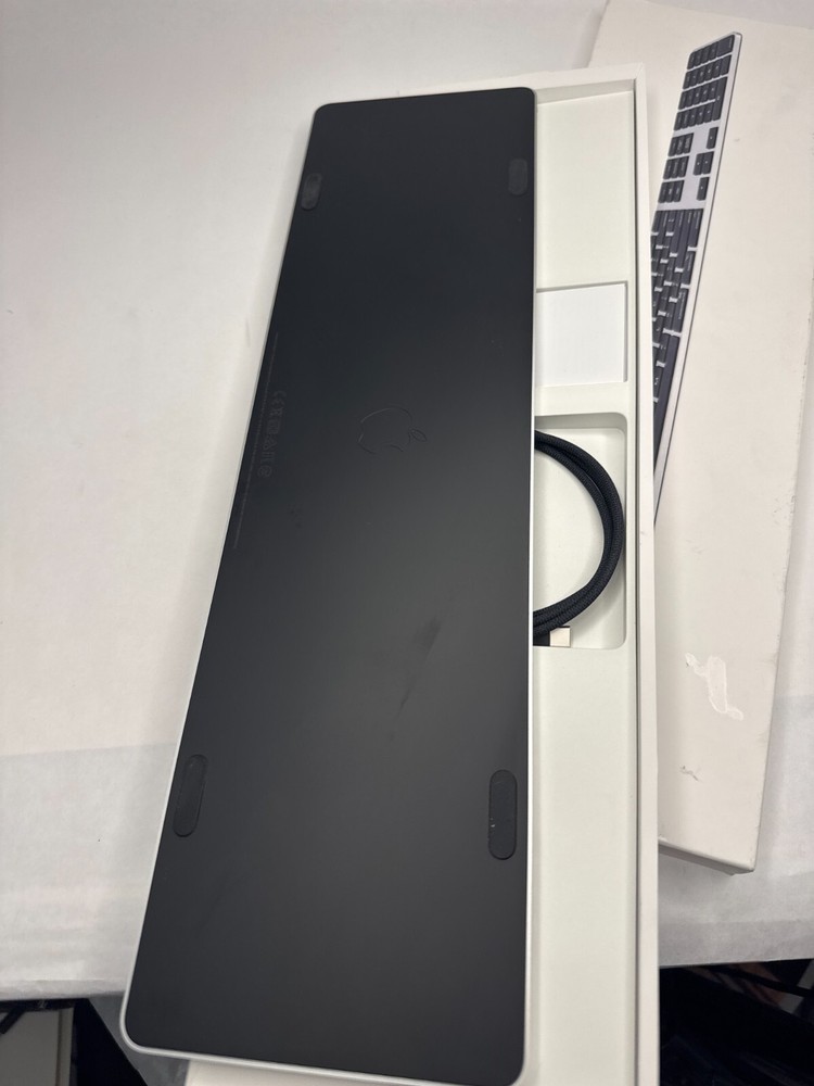 Apple Magic Keyboard w/Touch ID for Apple silicon Mac (Black) usb C version blk