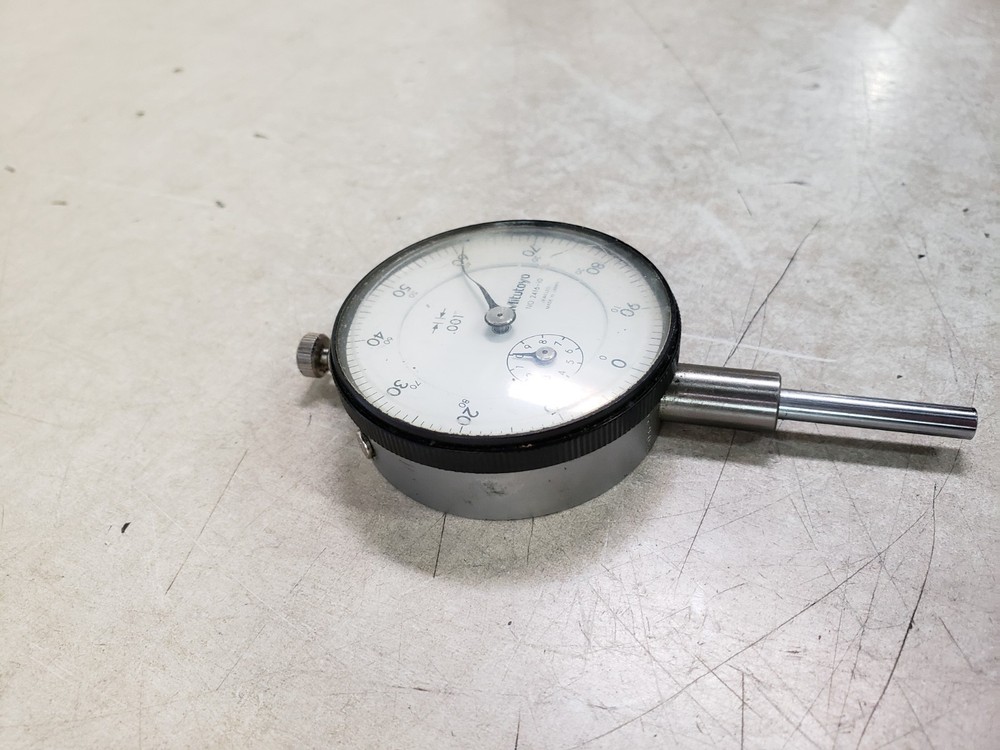 MITUTOYO 2416-10 DIAL INDICATOR READ AD