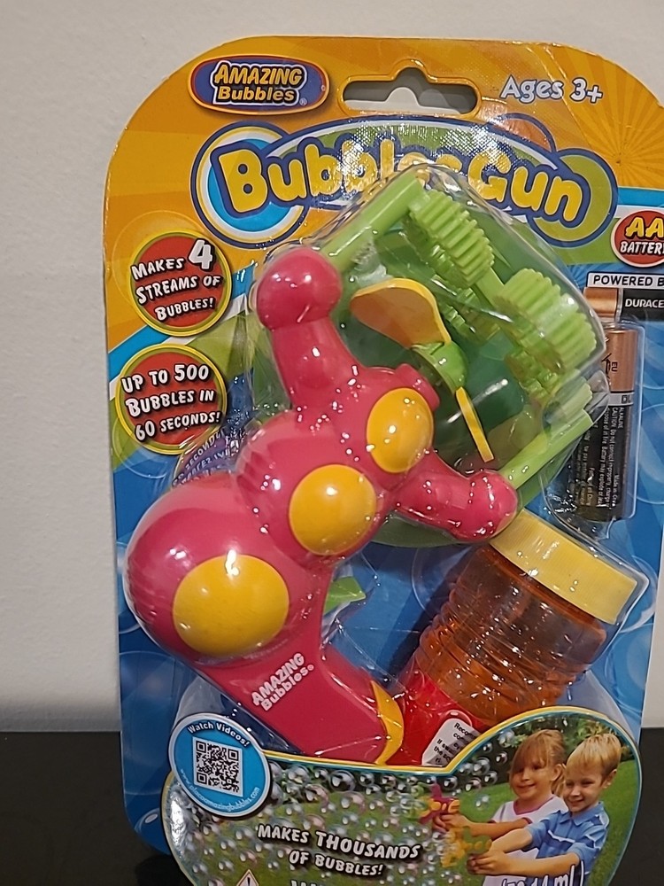 Amazing Bubbles Bubble Squirter