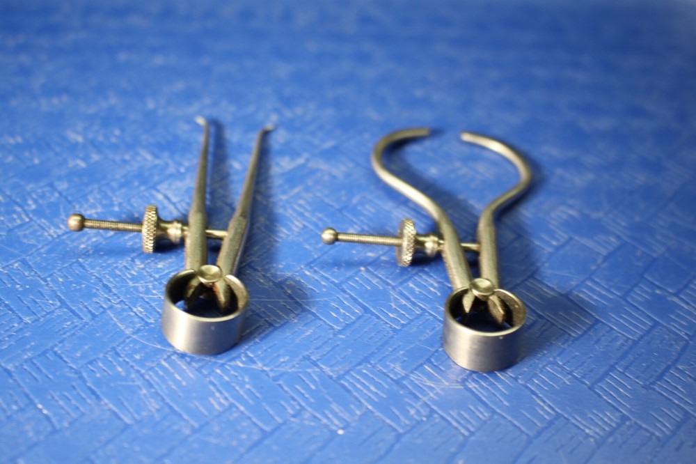 (2) Starrett Spring-Type Outside Inside Caliper 2" Solid Nut Round Leg ID OD 151