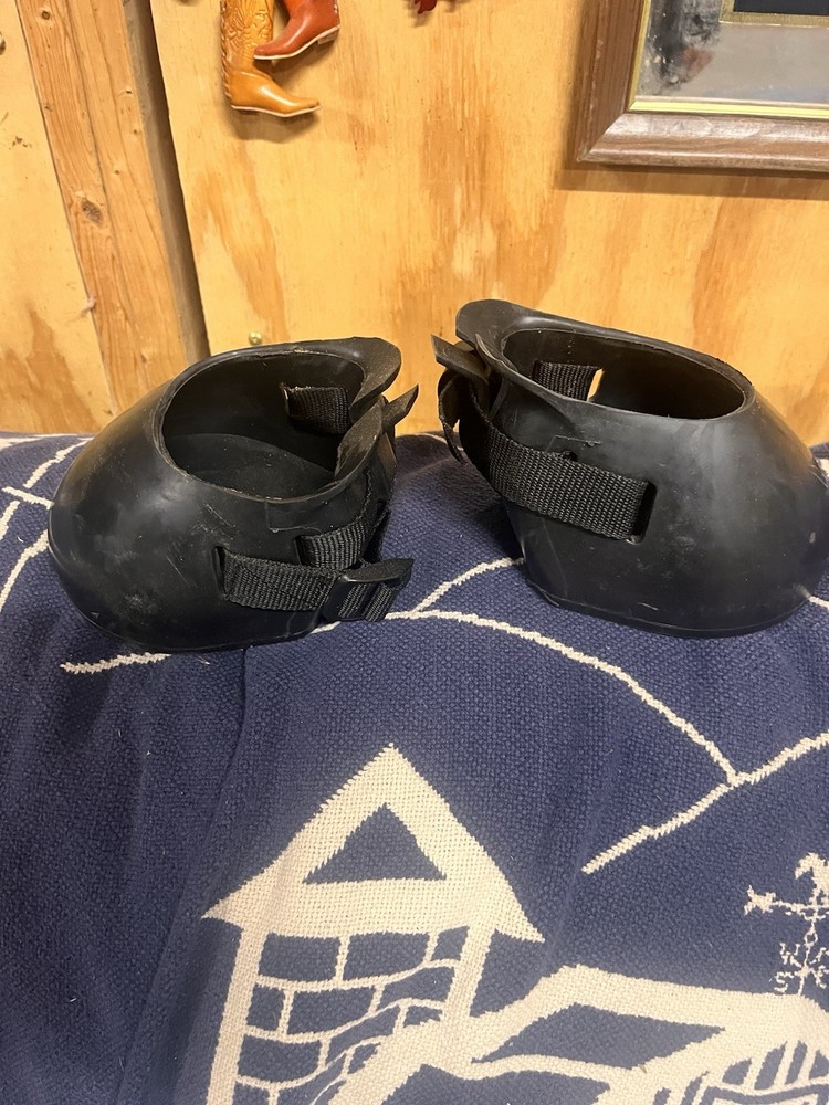 Dura-Tech® Protective Rubber Horse Boot Size Medium With 1” Strap