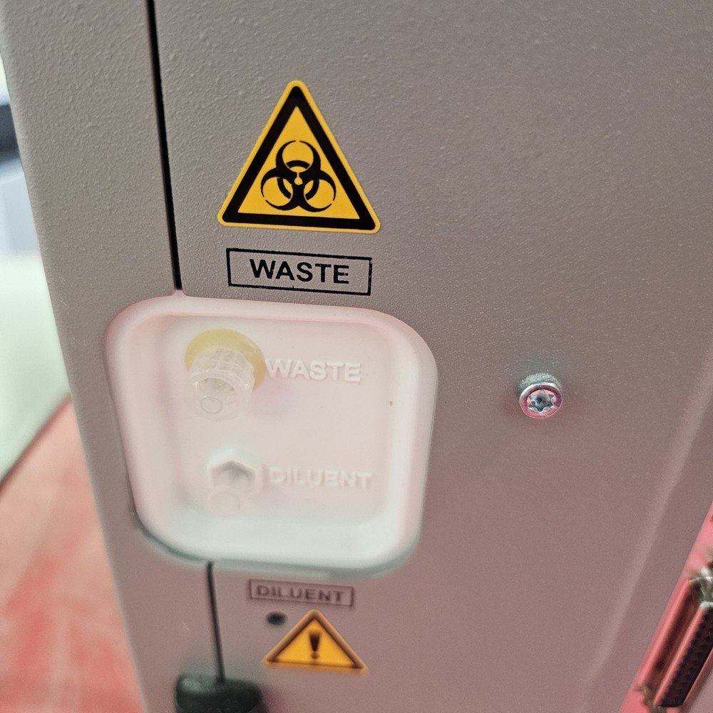 Abbott Cell-Dyn Emerald Hematology Analyzer