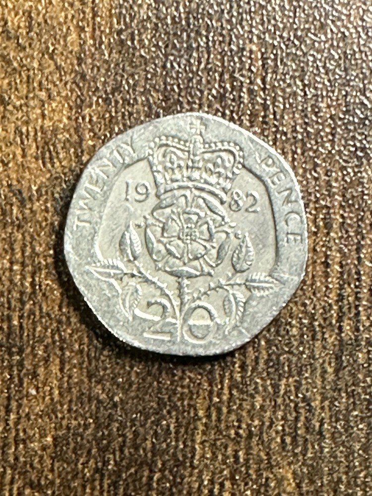1982 Great Britain 20 Pence Coin