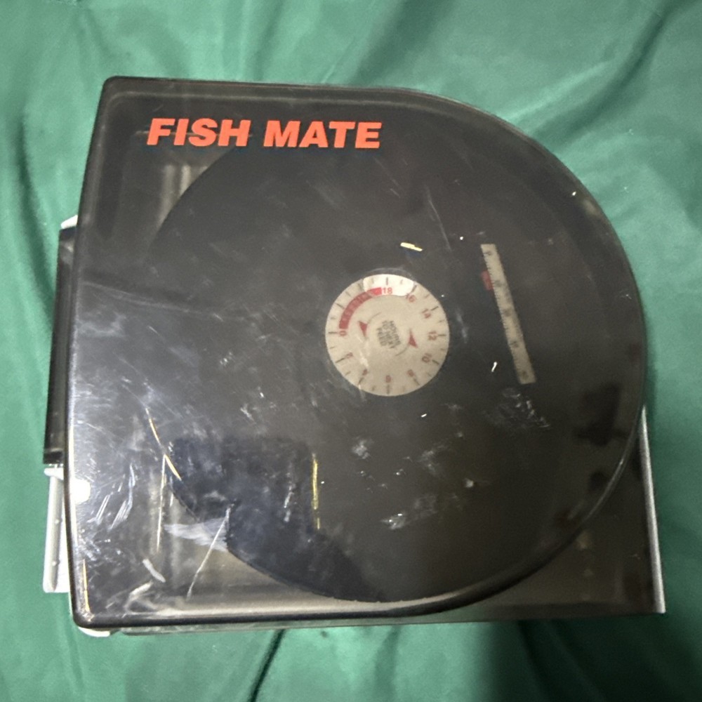 Ani Mate Automatic Pond Fish Feeder, Black