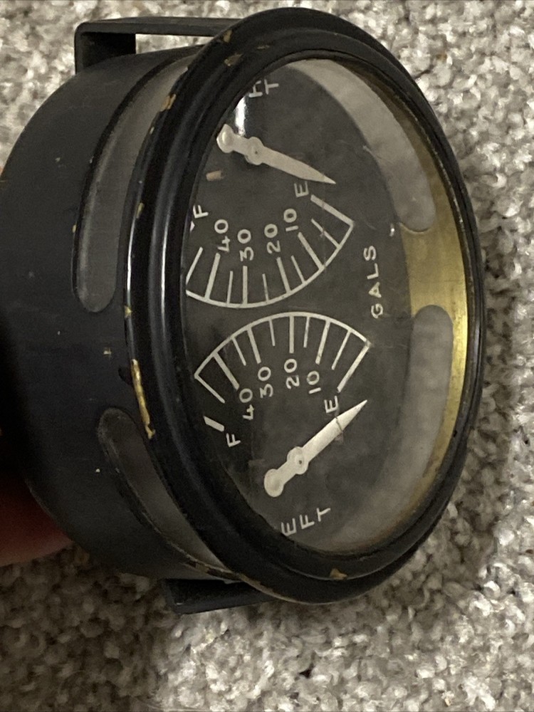 SIMMONDS PRECISION DUAL FUEL INDICATOR. Selling as a collectible untested.