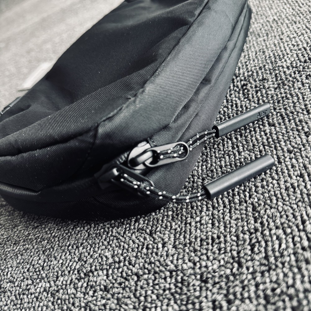 Aer Cable Kit 3 Tech Organizer Bag Black 2.6L X-PAC BNWT