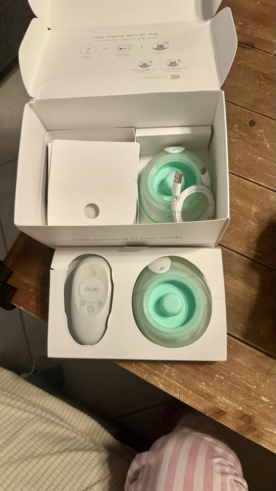 Elvis Stride Hands-free Breast Pump