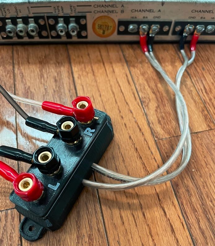 Speaker Connection Adaptor (Spade to 5-way)