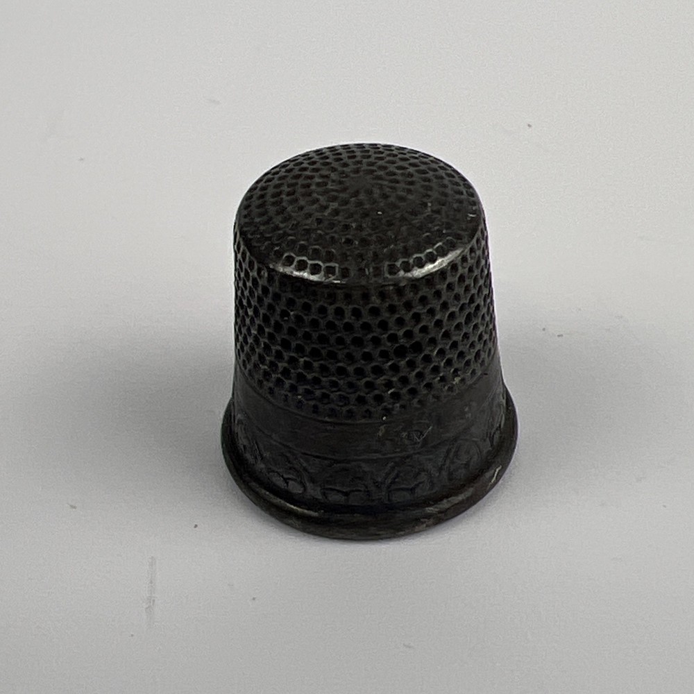 Sterling Silver Antique Sewing Thimble Size 9 Ornate Pattern
