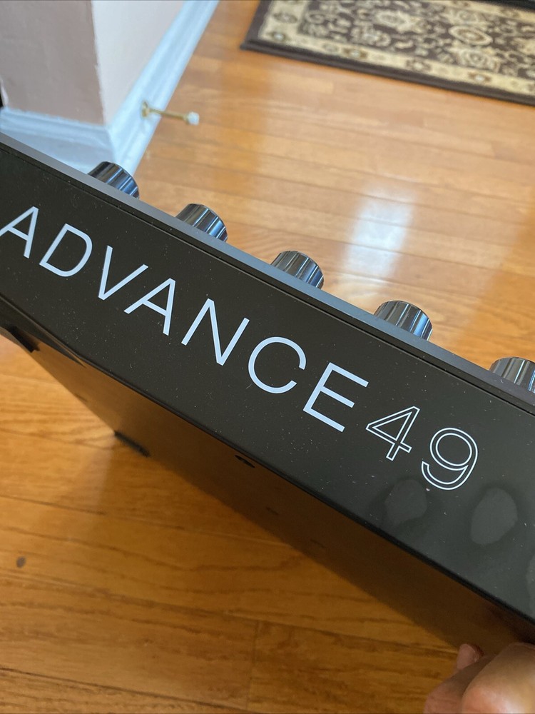 AKAI Advance 49 USB Keyboard Controller