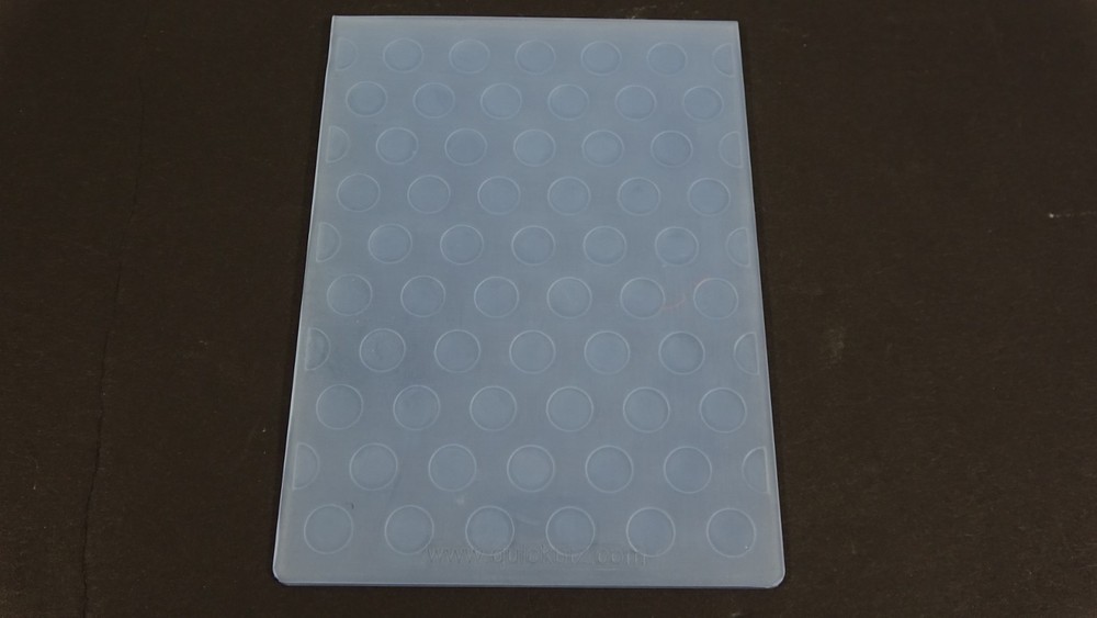 Lifestyle Crafts Quickutz Embossing Folder Small Circles