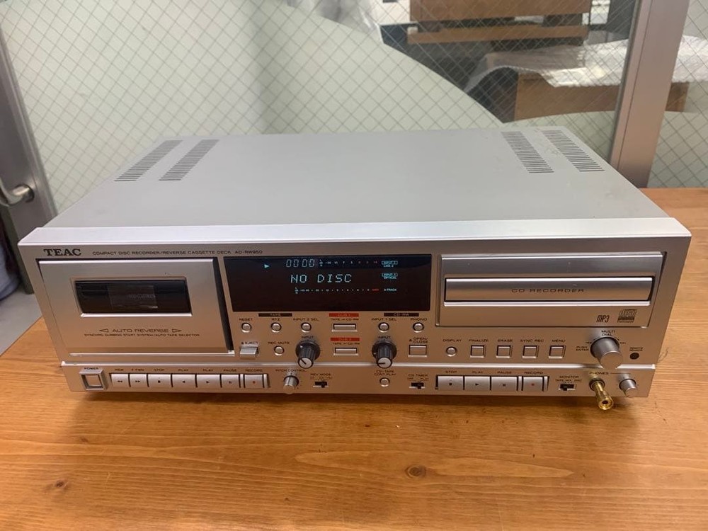 TEAC AD-RW950 Compact Disc Recorder / Cassette
