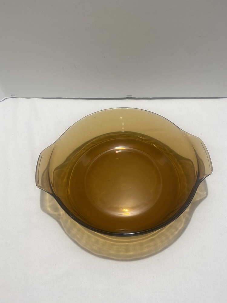 Pyrex Visionware 9.5” round casserole dish