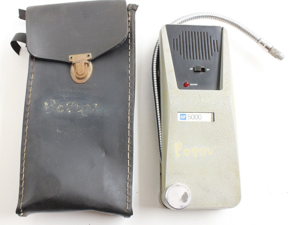 Vintage TIF Instruments Automatic Halogen Leak Detector Model 5000 W Case Works