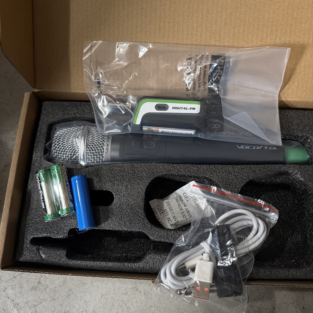 VocoPro Handheld Wireless Vocal Microphone