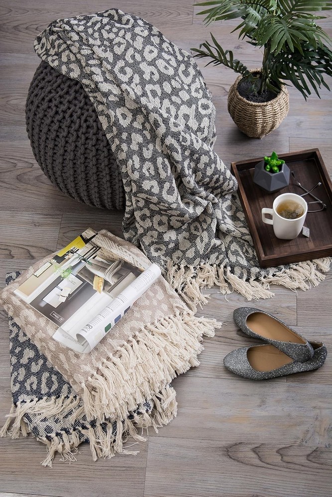 Home & Kitchen Bold Eclectic Leopard Woven Throw 50x60 Tan W/ White Spots