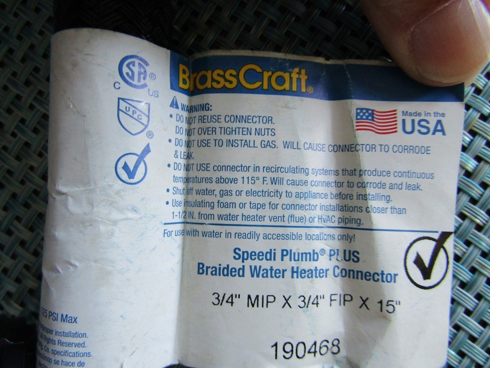 BRASS CRAFT FLEXIBLE BRAIDED WATER HEATER CONNECTOR BLACK & BRASS BWB0-18