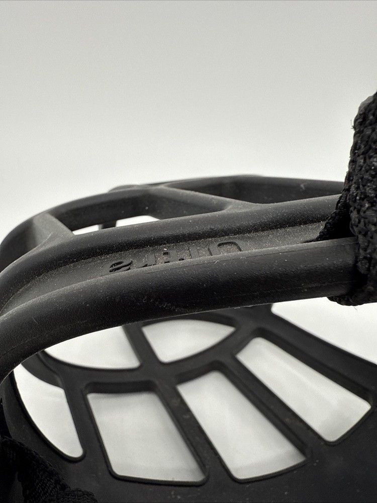 Baskerville Ultra Muzzle Adjustable Dog Training Guard Size 6 Medium/large Dogs