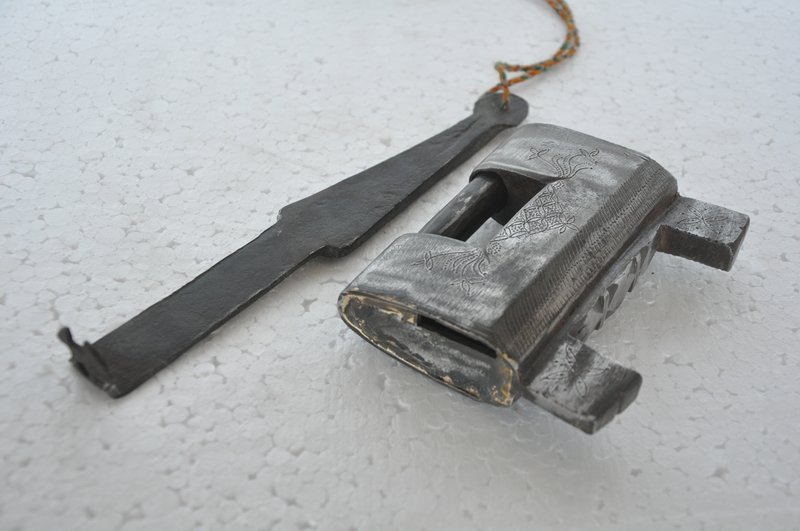 Vintage Iron Engraved Handcrafted Unique Solid Heavy Strip System Padlock