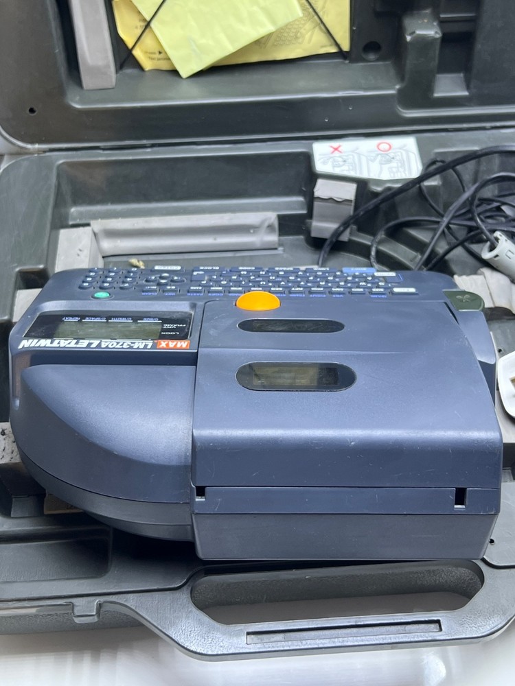 Max LM-370A Letatwin Electronic Lettering Machine