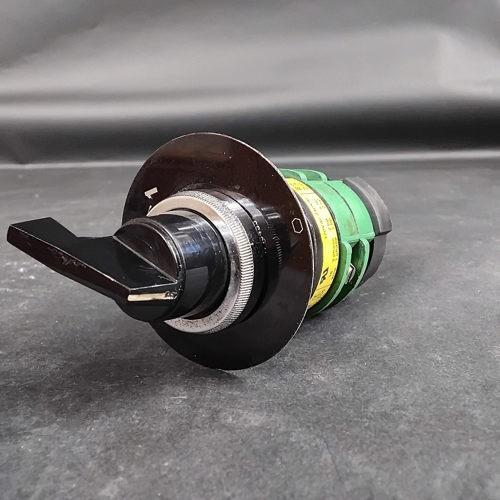 BRETER 13.0011 ROTARY CAM SWITCH ($18 OBO)