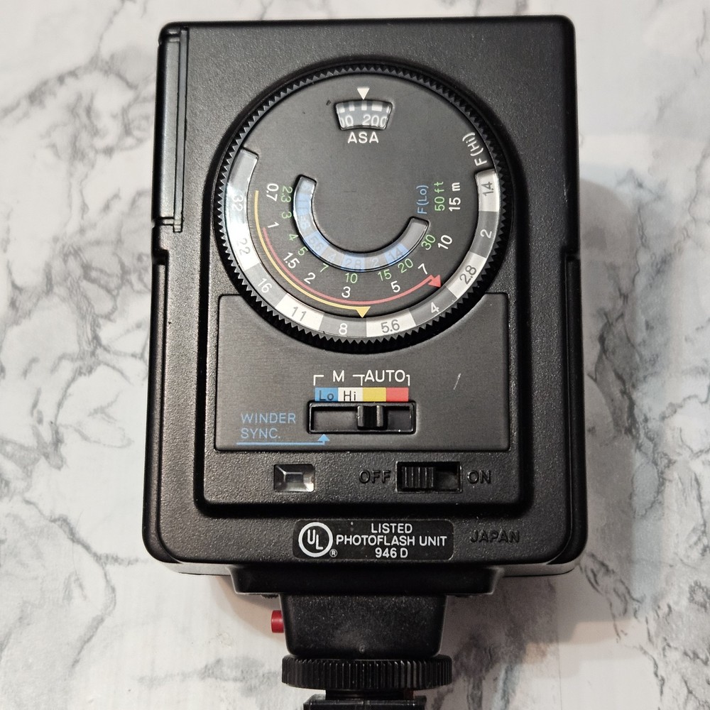 Minolta Auto 200X Flash Unit Vintage Untested