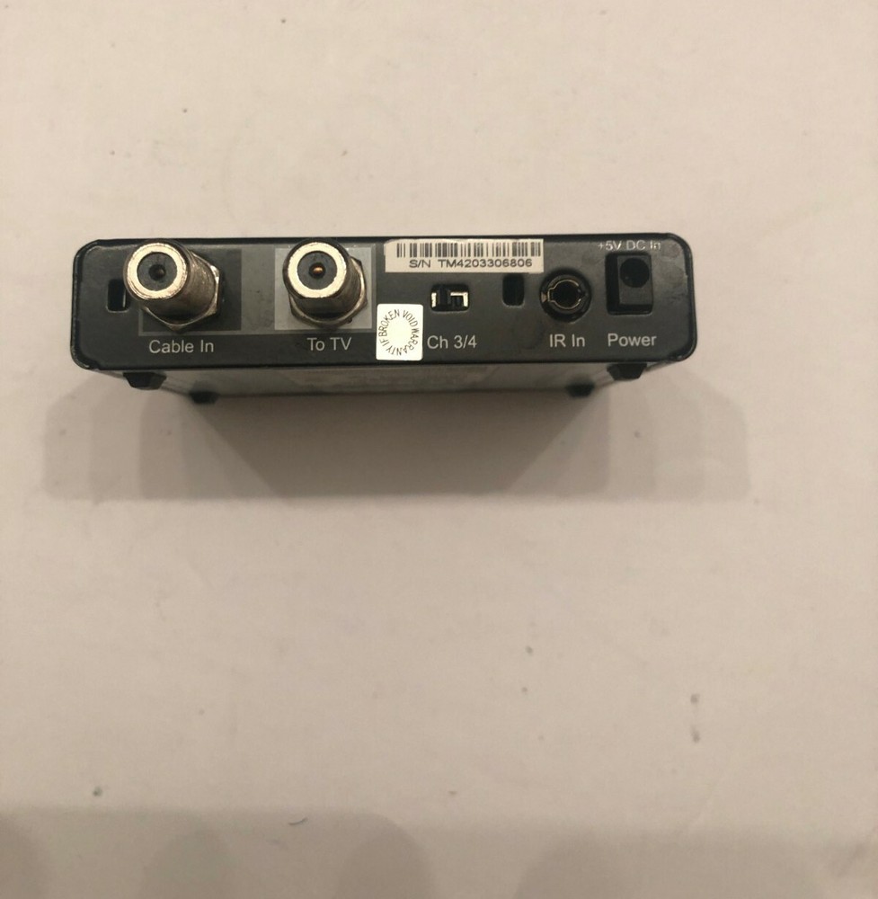 Xfinity DCI105COM1 Digital Transport Adapter with no Power Cord