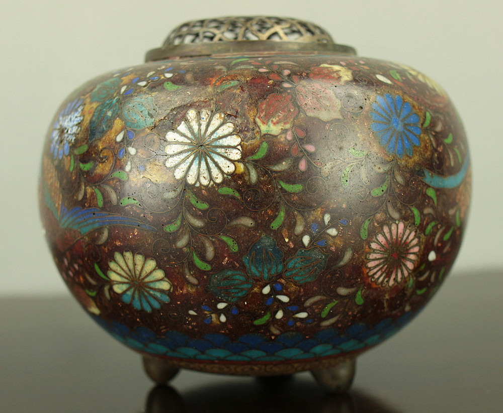 Cloisonne Phoenix and Chrysanthemum Pattern Three-legged Censer Incense Burner