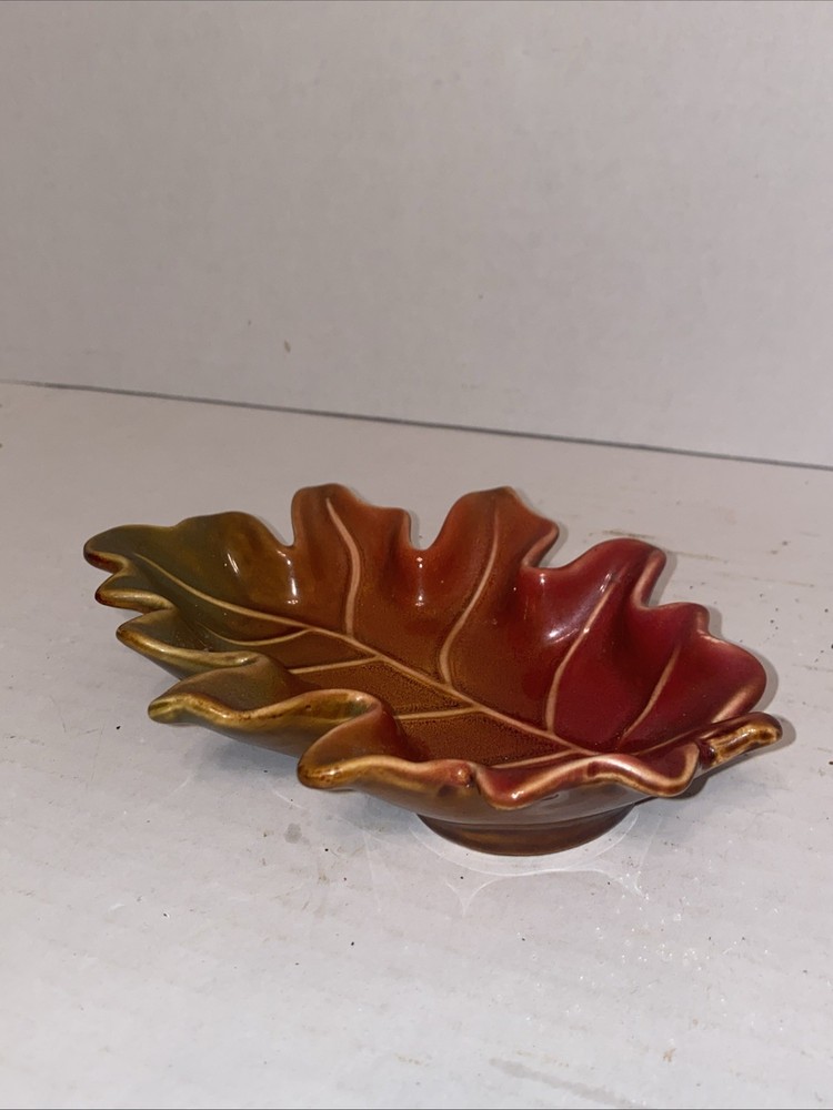 Leaf Shaped Dish-Decor-Read Description