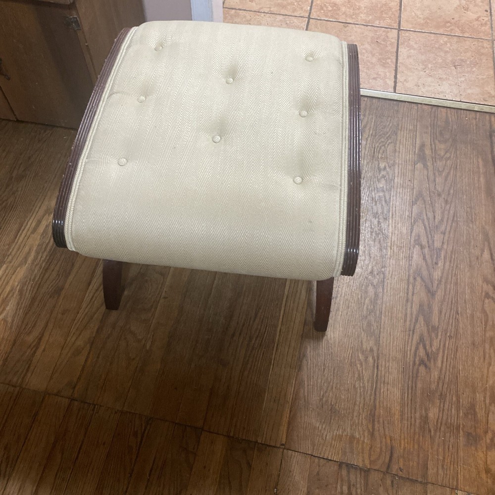 Nice Kindel Walnut 4 Legs Stool, Good Condition