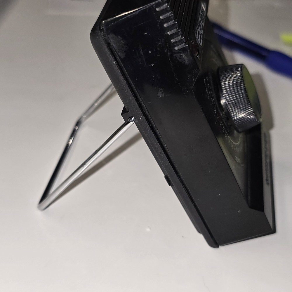 Exacto Quartz Metronome w/ Retractable Stand