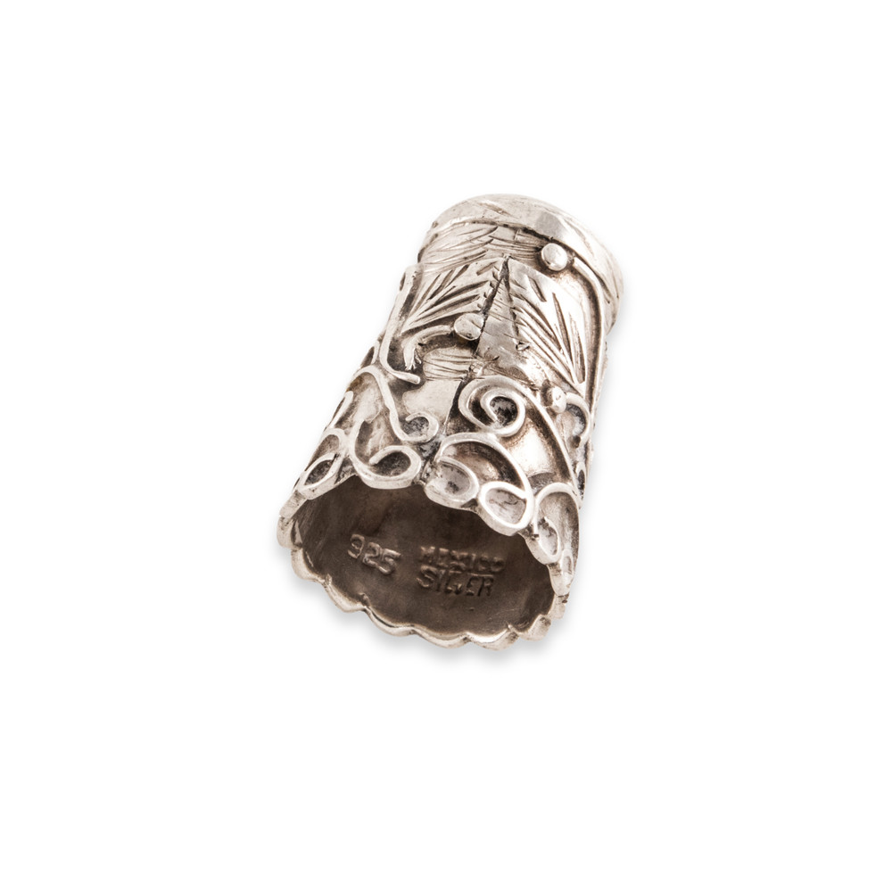 EARLY MEXICAN AESTHETIC STERLING SILVER THIMBLE FOLIATE APPLIED VINE & SCROLL