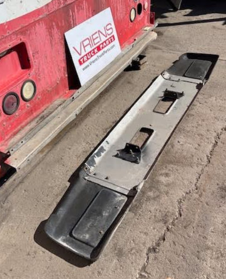 GMC GENERAL MOTORS BUMPER-FRONT ASSEMBLY 2059544
