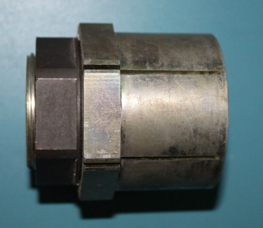 KEYLESS BUSHING  1-1/2" ID  MACHINIST TOOL HOLDER ?THREE PIECE?