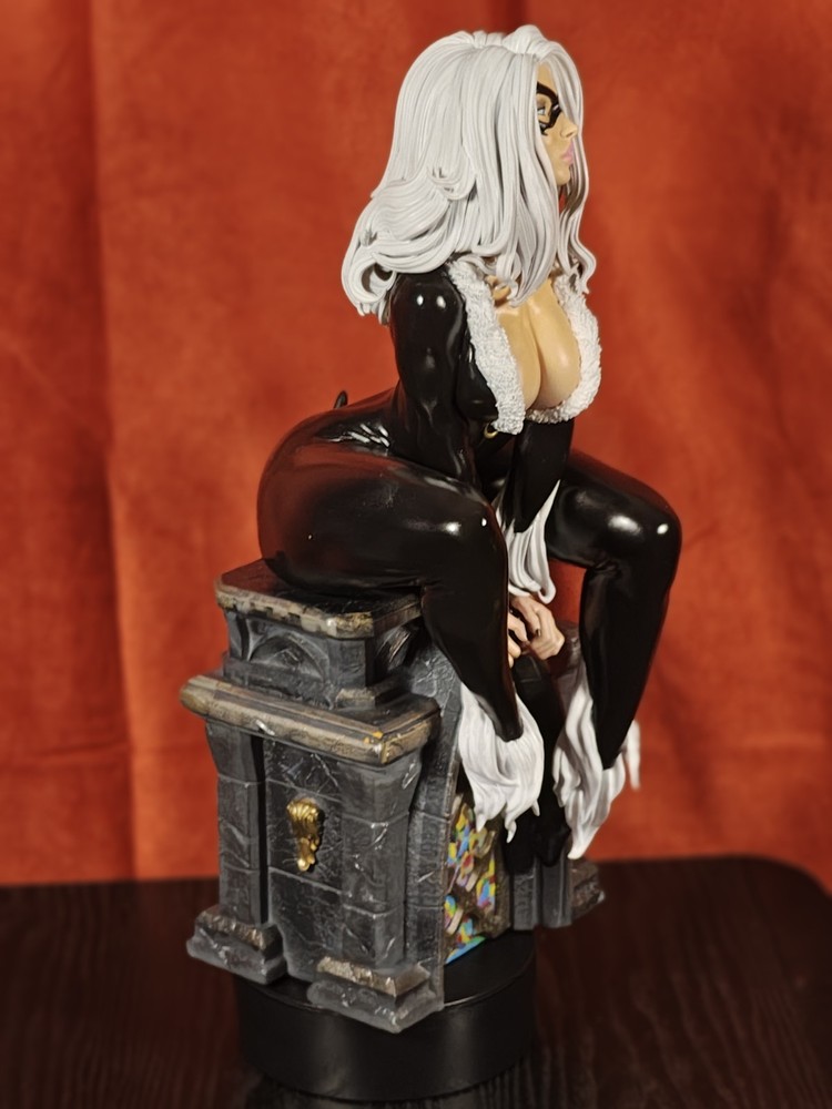 Marvel Comics Black Cat Statue Professionally Painted 16" Tall