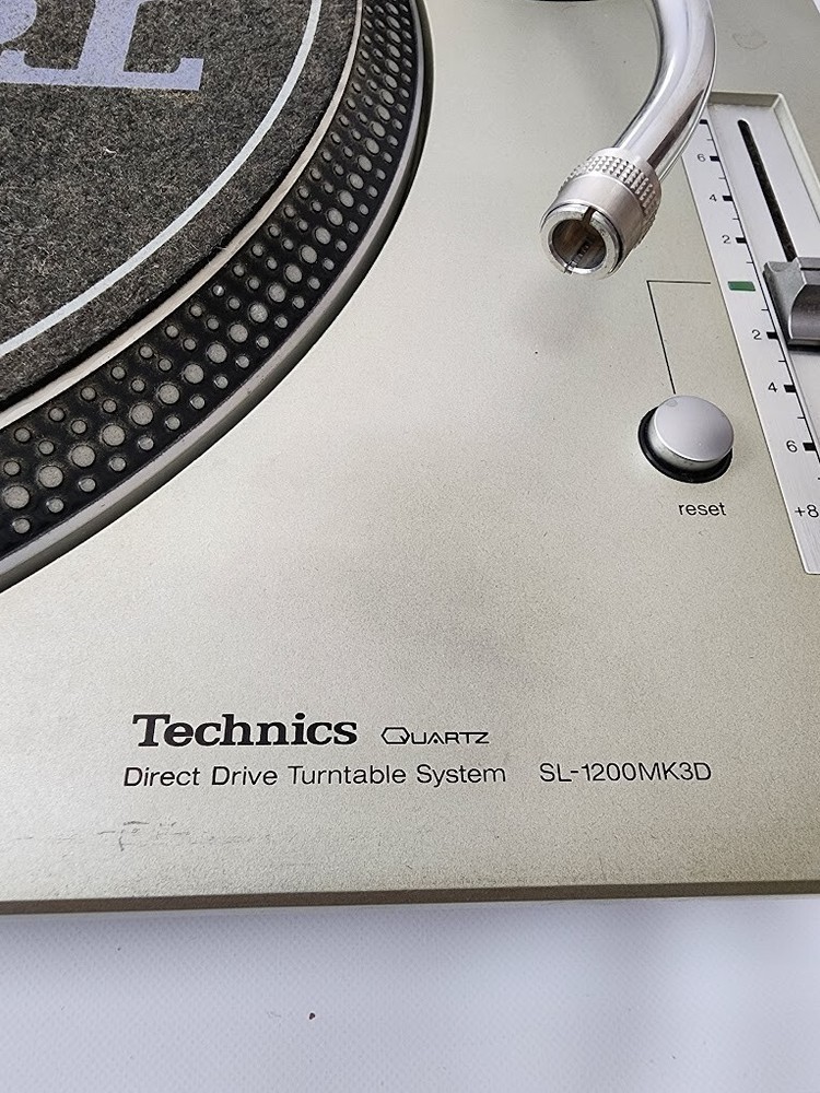 Technics SL-1200MK3D silver DJ Turntable record
