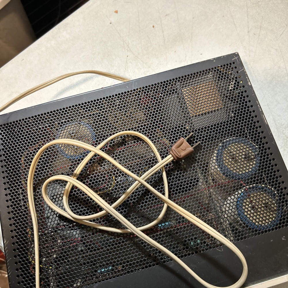 Dynaco SCA 80 Integrated Solid State Amplifier Turns on! Read desc