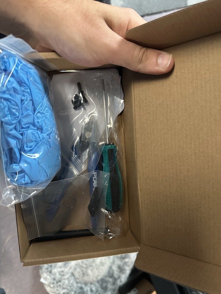 MAXY 9009 Resin 3D Printer with Accessories and Build Platform