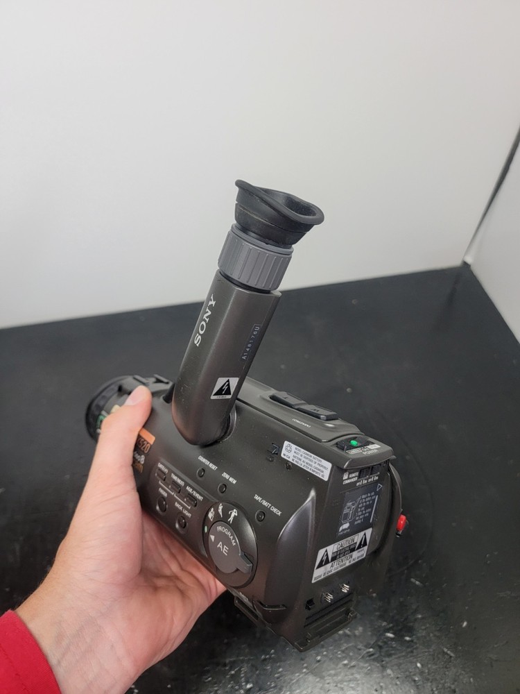 Sony CCD FX520 8mm Video Camera 12x Optical - Untested - As Is!