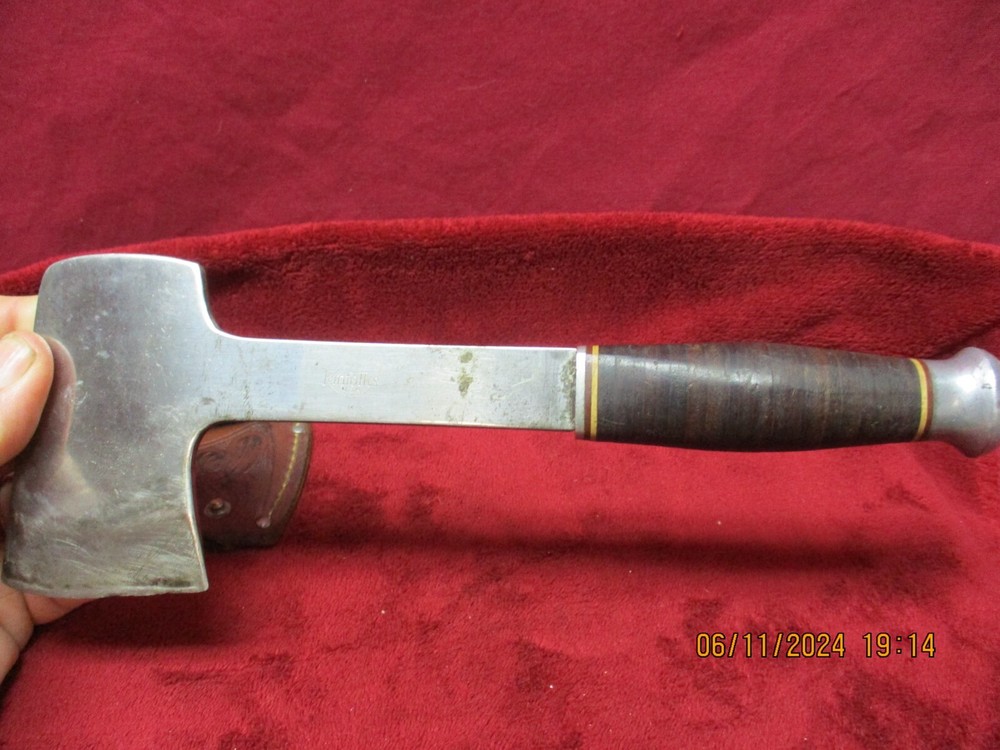 Antique KINFOLKS Hatchet w/Tooled Leather Sheath, No Model #