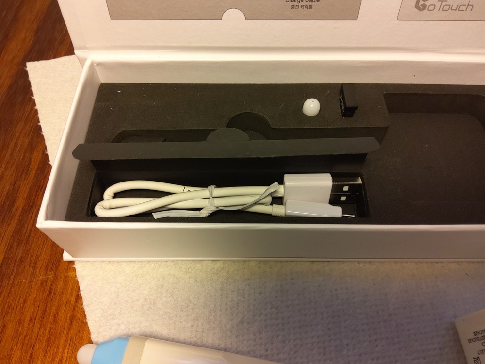AnyRactive Go Touch Pen Digital Whiteboard System, 2 Pens, Mint Condition