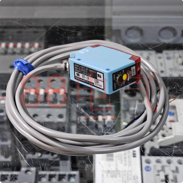 1Pcs Used SICK OPTEX [BGS-10N] sensor