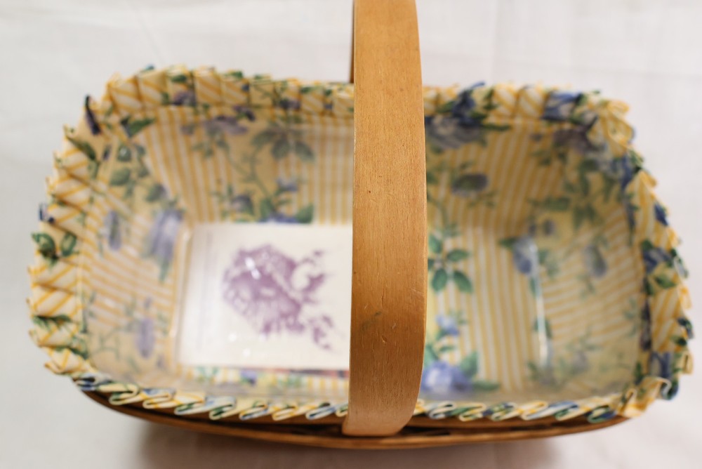 Longabrger Rectangle Basket with handle 10" wide w/ cloth & plastic liners