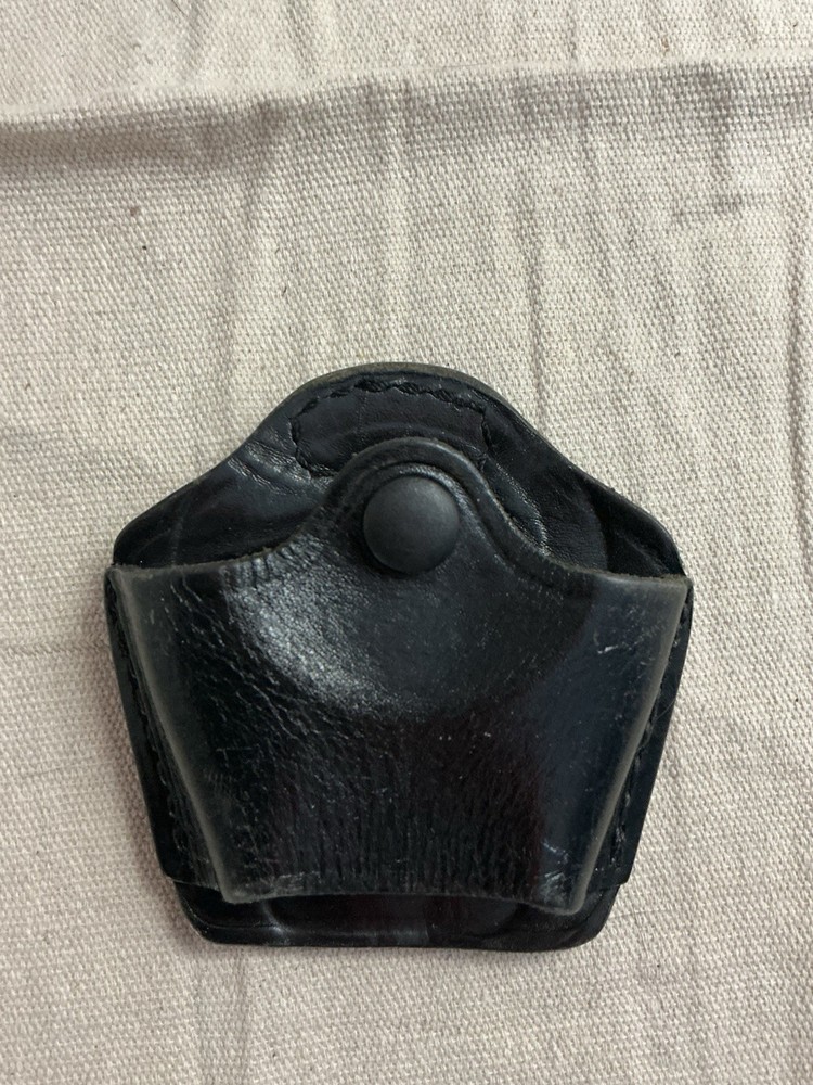 Gould Black Leather Cuff Case Quick Release