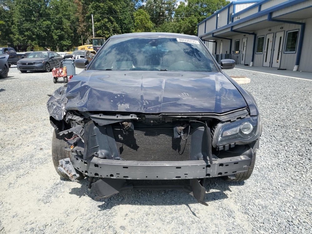 300 2019 Glove Box 5020395