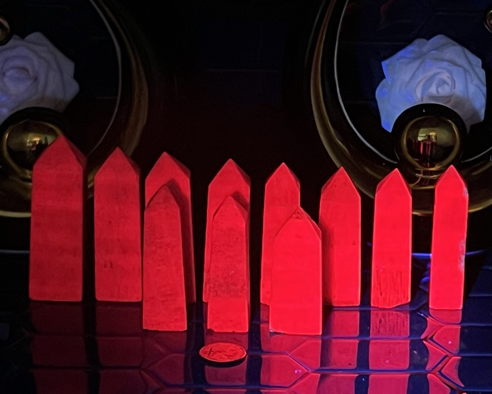 Honeycomb Ruby Uvreactive 4 sided Points Free shipping